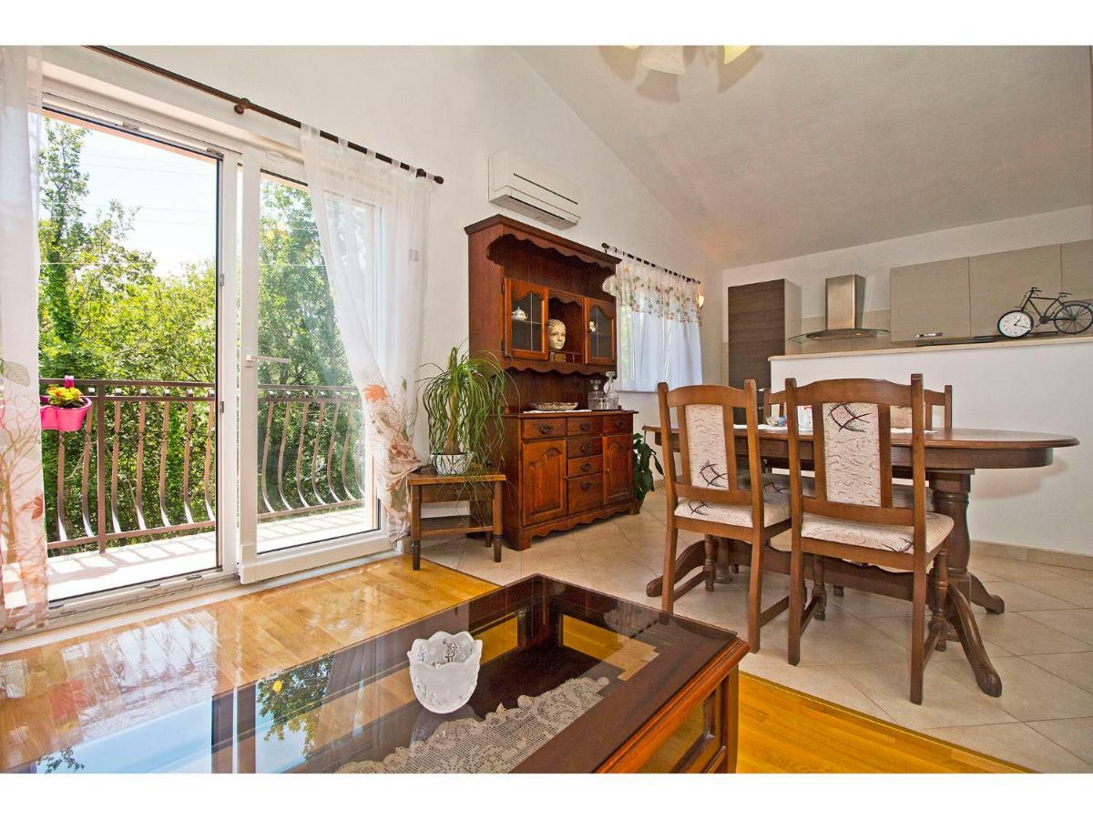 Villa Katja 오미스 외부 사진